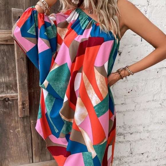 MODA ME COUTURE Dresses & Skirts - Contemporary Boho Geo Print Lantern Sleeve Asymmetrical Hem Dress